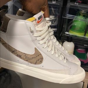 Nike mid blazer snakeskin